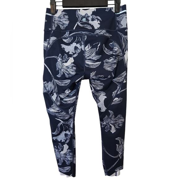 Athleta Floral Sonic Athletic Capri Navy Small - Picture 5 of 11
